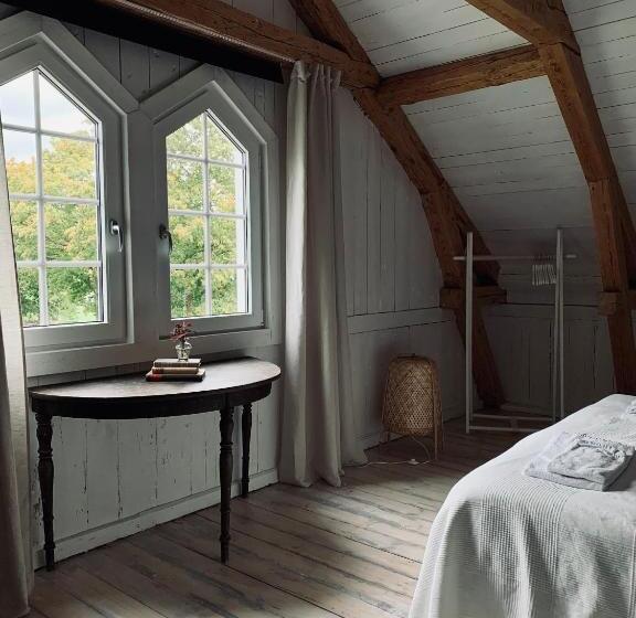 Апартаменты 3 Спальни, Eksgården