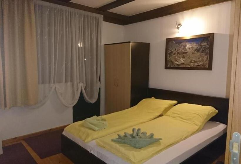 발코니 디럭스 룸, Oasis Guest House