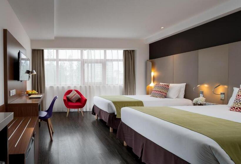 Семейный Номер, Campanile Xi An Bell Tower Huimin Street