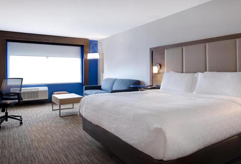 带大床的行政房间, Holiday Inn Express & Suites   Ann Arbor   University South, An Ihg