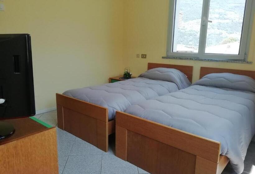 エコノミー４人部屋, Rezia Valtellina