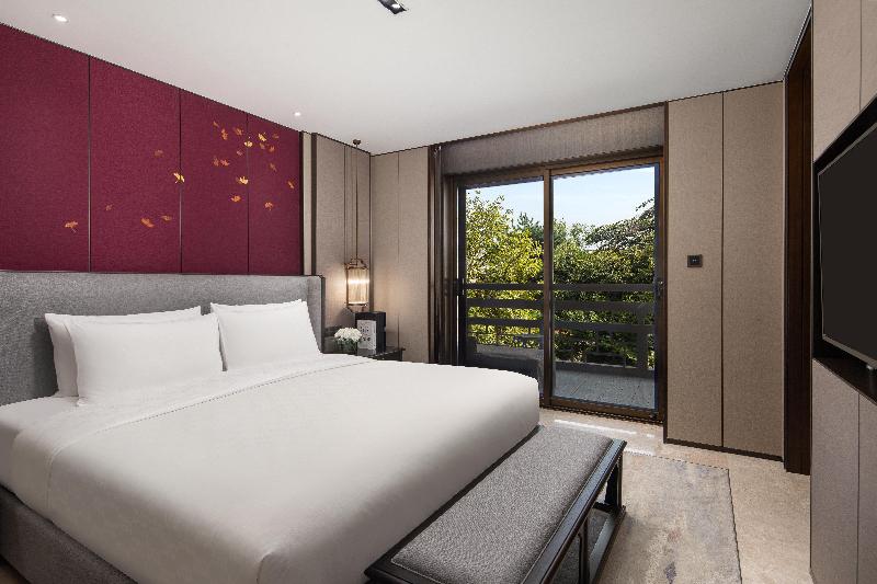 Люкс с Балконом, Hualuxe Xi An Tanghua, An Ihg