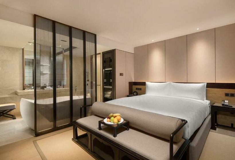 Стандартный Номер Кровать Кинг, Hualuxe Xi An Tanghua, An Ihg