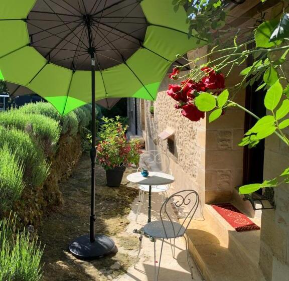 اتاق لوکس با بالکن, Ferme De Tayac   Charme Avec Pool