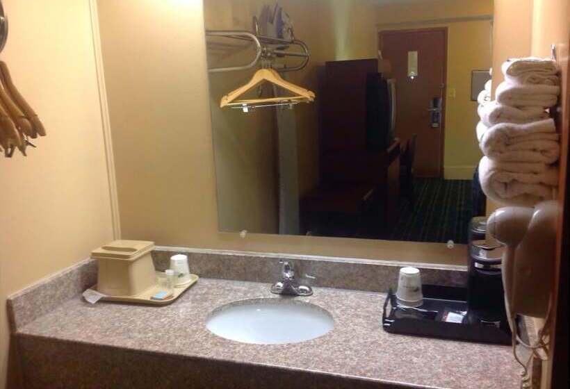 Номер Стандарт 2 Двуспальные Кровати, Hilltop Inn Pittsburgh