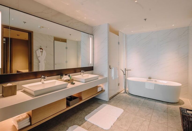 Президентский Люкс, Four Points By Sheraton Jiaxing