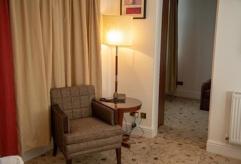 غرفة قياسية, The Ladbrooke