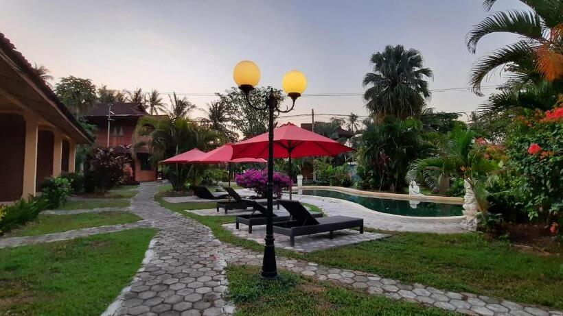Номер Стандарт с Террасой, Besar Bulan Baru   Senggigi