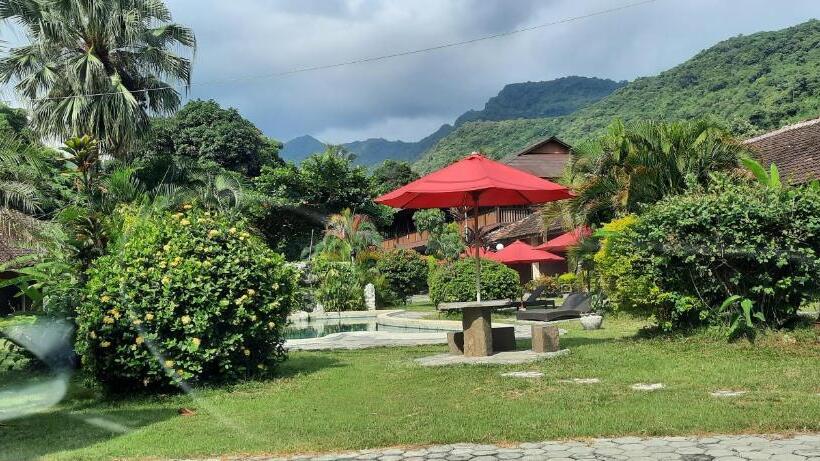 Номер Стандарт Трехместный, Besar Bulan Baru   Senggigi