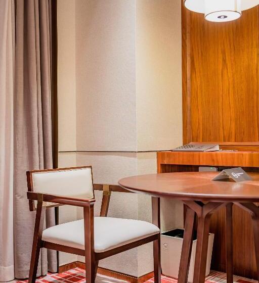اتاق لوکس با چشم‌انداز شهر, Pullman Huizhou Kaisa