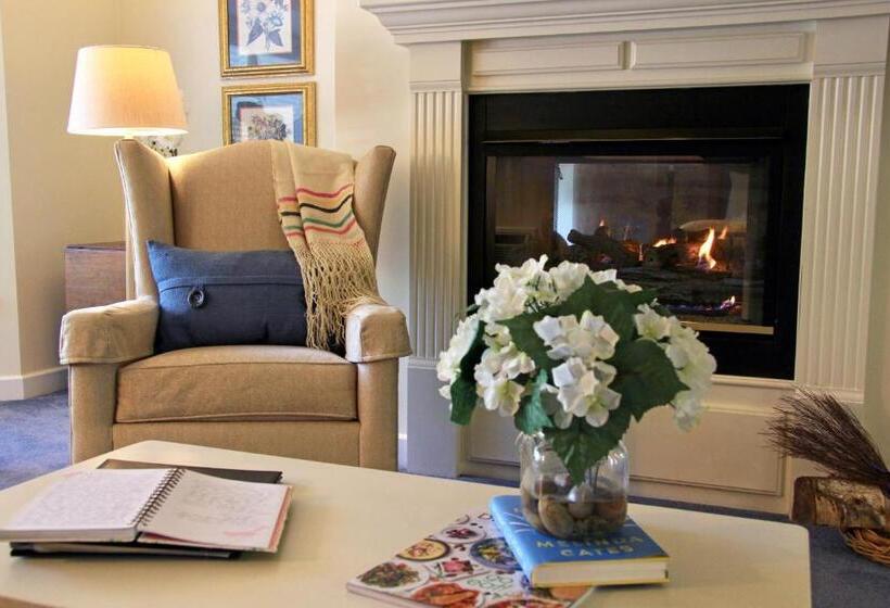 자쿠지 스위트, Eagle Harbor Inn