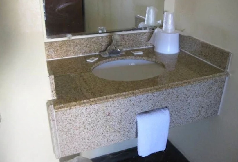 ２ダブルベッドのスタンダードルーム, Econo Lodge