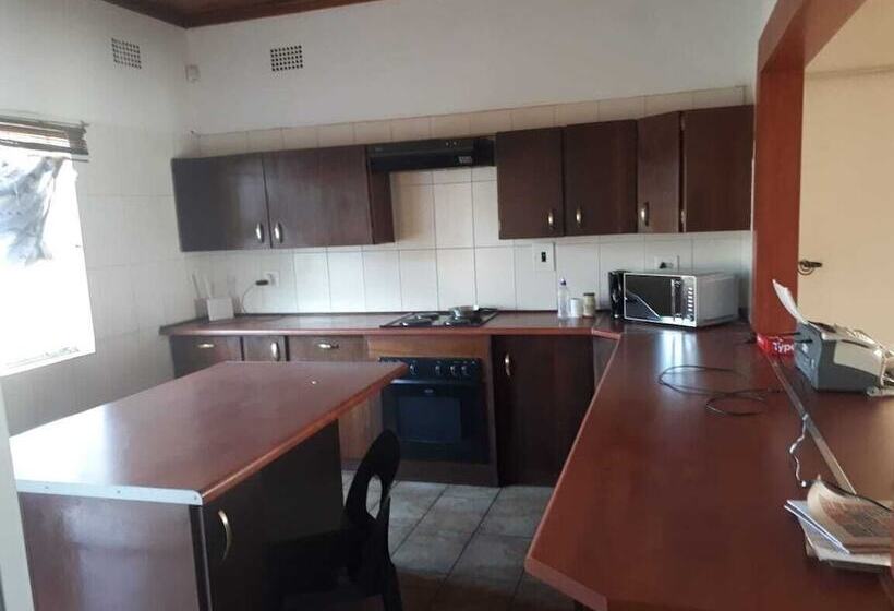 Номер Deluxe, C   Land Guest House