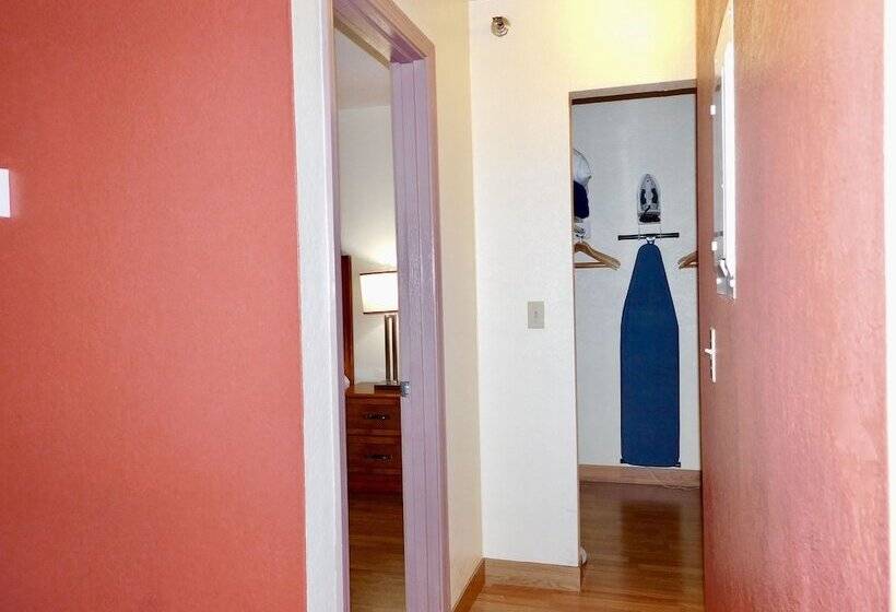 套房, Americas Best Value Inn & Suites Anchorage Airport