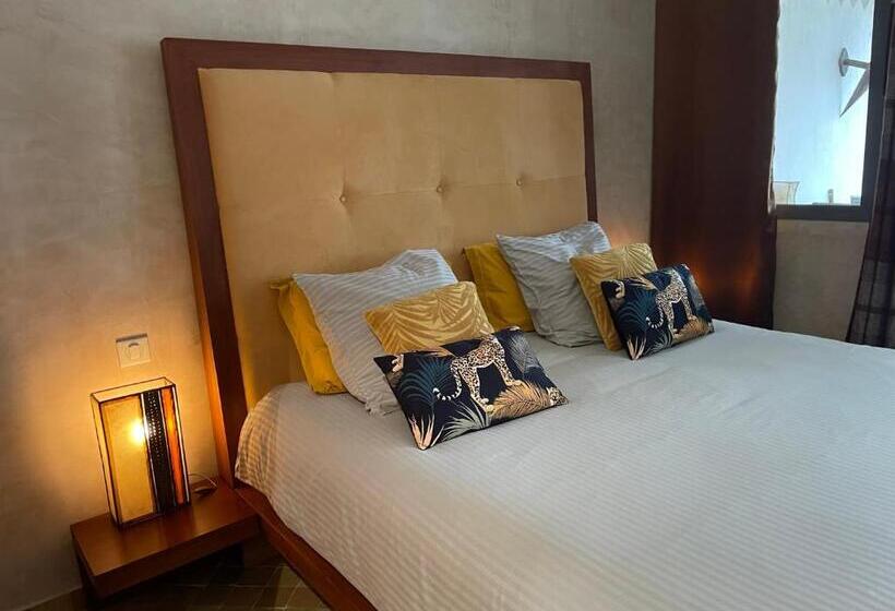 Люкс Вид на Сад, B&b Les 4 Mondes