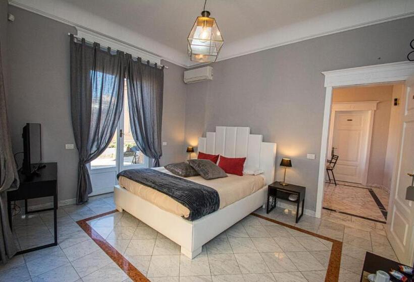 اتاق لوکس, Compasso Suites