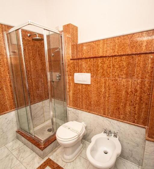 اتاق لوکس, Compasso Suites
