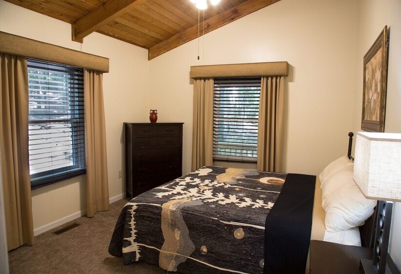 Хижина Deluxe, Forrest Hills Mountain Resort