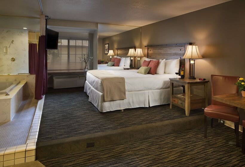 Suite, Postmarc Hotel And Spa Suites