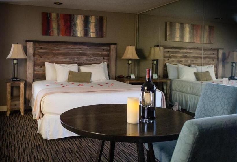 Suite, Postmarc Hotel And Spa Suites