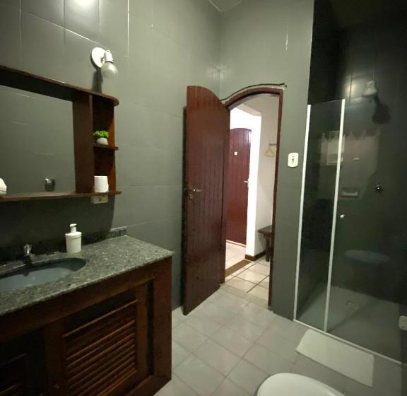 اتاق استاندارد سه نفره, Mai Chameguin Hospedagens Paraty
