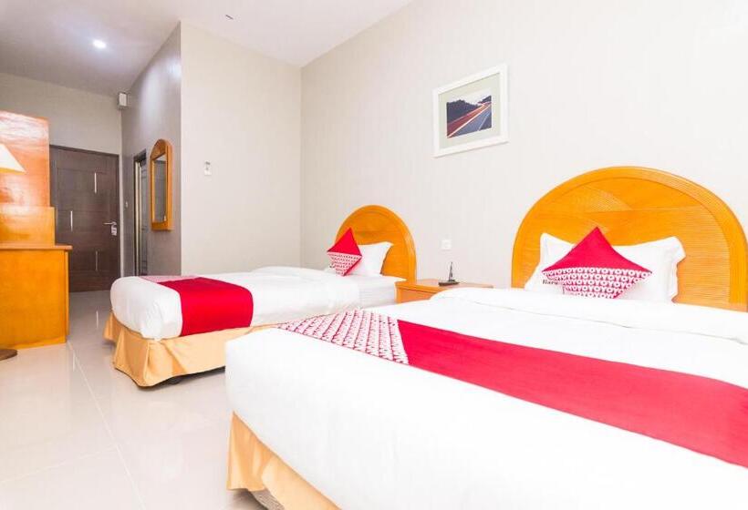 Номер Deluxe, Capital O 1867 Kara Guest House