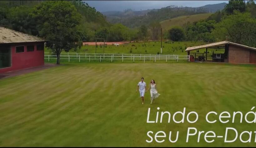 샬레, Espaço Casa Na Rocha