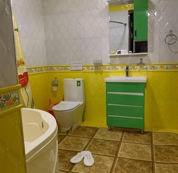 اتاق راحتی سه تخته, Sitorabonu Guest House