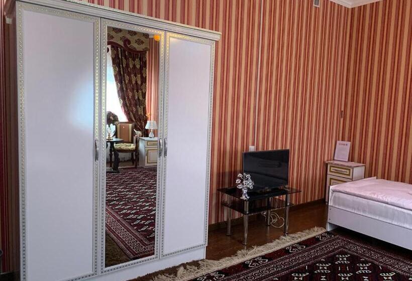 اتاق راحتی سه تخته, Sitorabonu Guest House