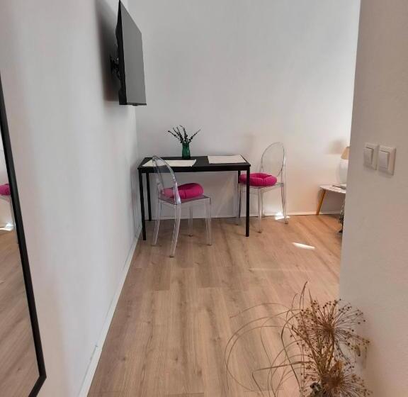 标准工作室, Apartment And Rooms Vilma