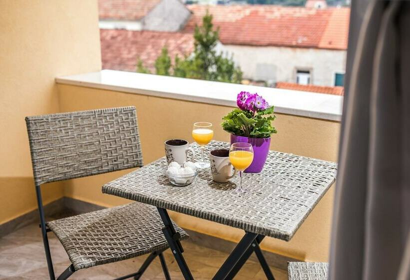 اتاق استاندارد با بالکن, Apartments Sunshine Home