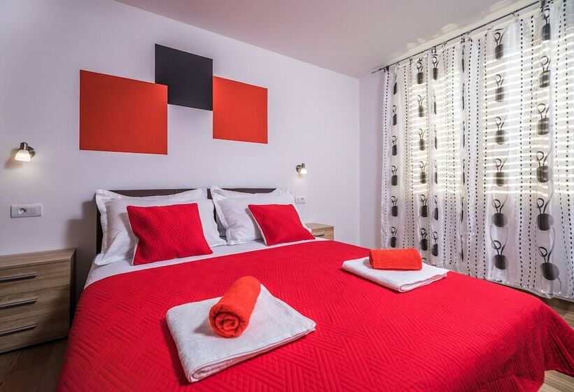 آپارتمان 2 خوابه با چشم‌انداز دریا, Apartments Sunshine Home