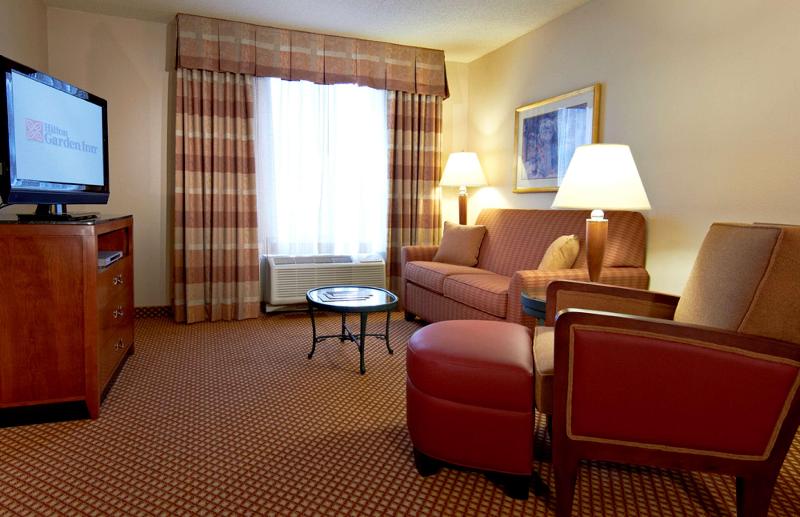 Люкс Кровать Кинг, Hilton Garden Inn Denver Airport