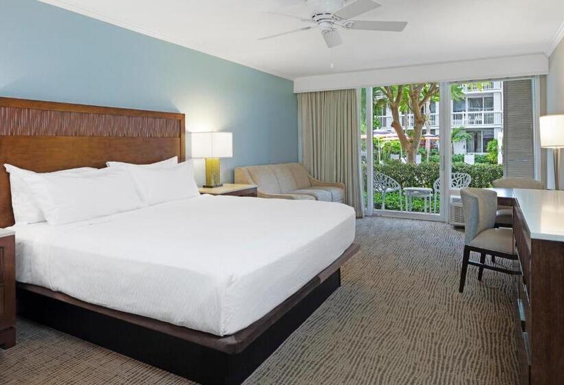 带大床的标准间, Opal Key Resort & Marina