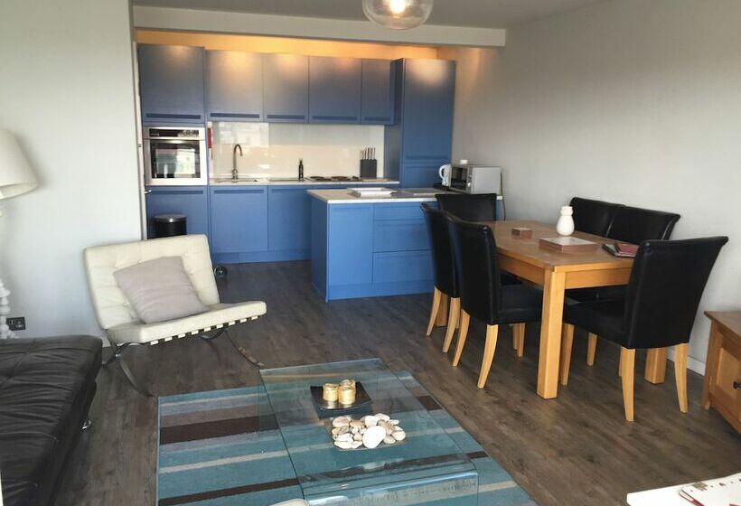 带两个卧室的顶楼公寓, Stay In The Heart Of.. Brighton