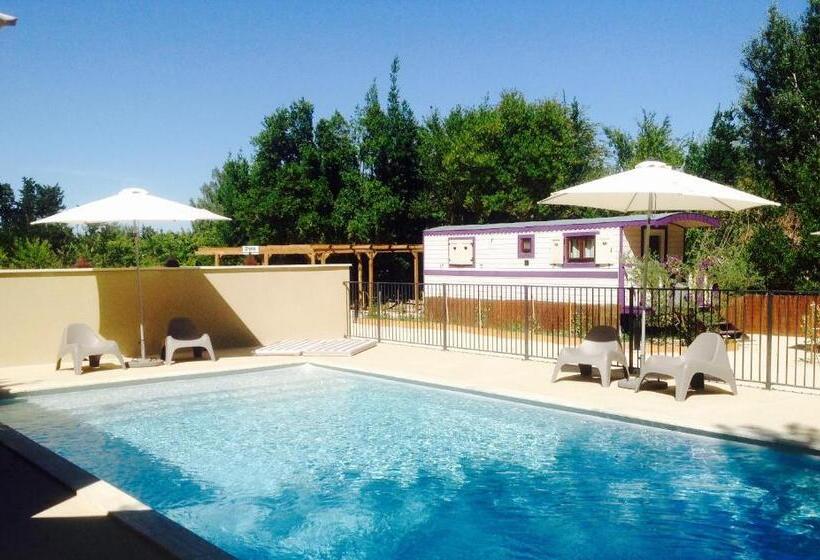Номер Стандарт, Des Roulottes En Provence