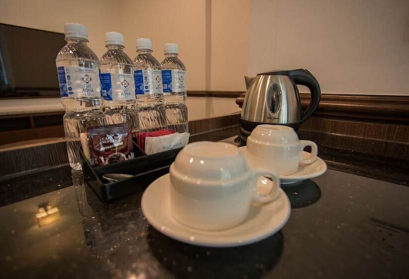 سوییت, Adya Hotel Chenang