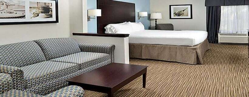 景色の見えるスイートルーム, Holiday Inn Express Hotel & Suites Tampa Rocky Point Island, An Ihg