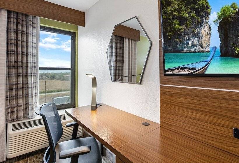 带2个双人床的标准工作室, Holiday Inn Express Harlingen By Ihg