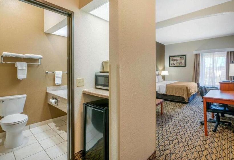 Люкс Кровать Кинг, Quality Inn & Suites Jefferson City