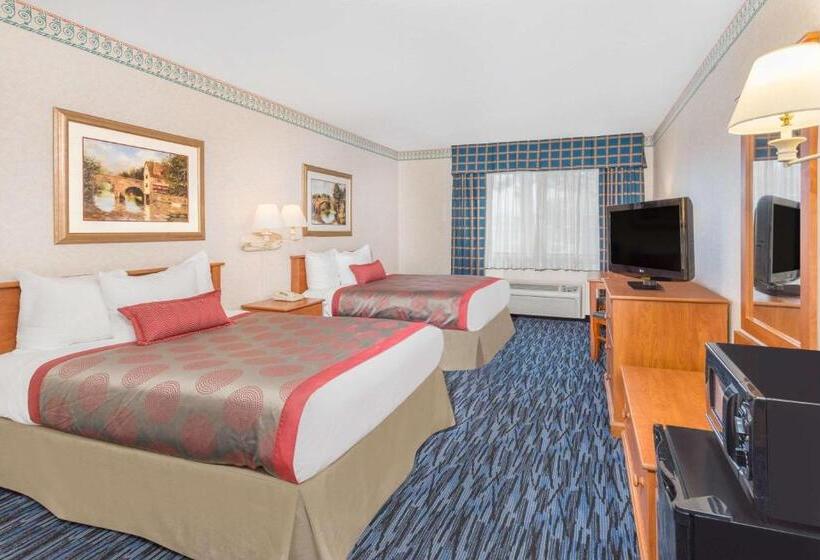 Номер Стандарт 2 Двуспальные Кровати, Ramada By Wyndham Kent Seattle Area