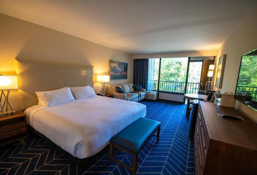 스탠다드 발코니 룸 측면 바다 전망, Holiday Inn Bar Harbor Regency Hotel, An Ihg