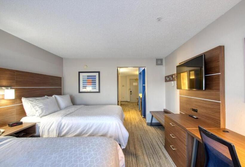 Люкс, Holiday Inn Express Hotel & Suites Oshkosh   State Route 41, An Ihg