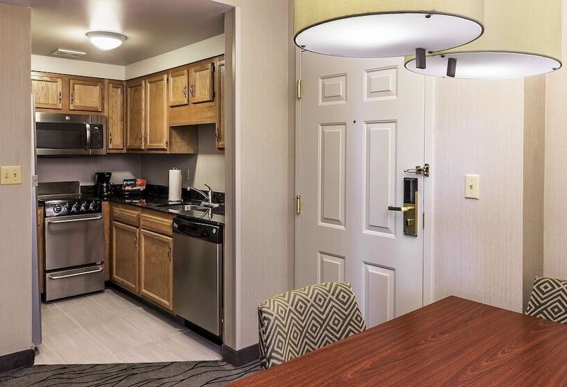 Люкс 2 Спальни, Homewood Suites By Hilton Buffaloairport