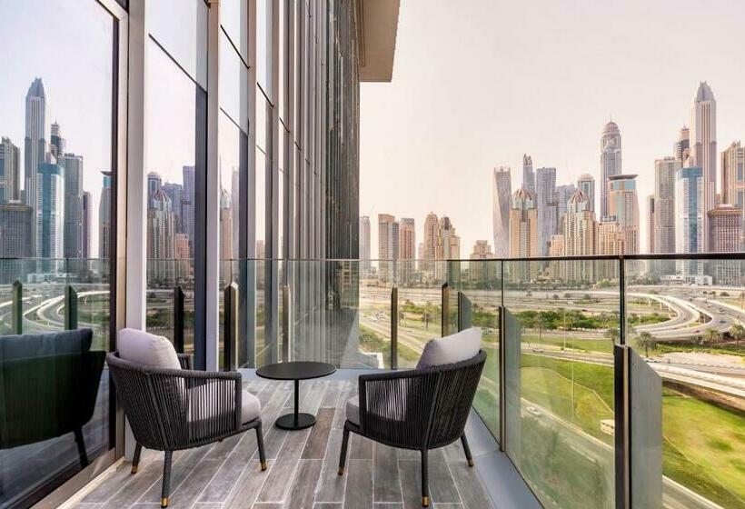 Номер Клуб Кровать Кинг, Taj Jumeirah Lakes Towers