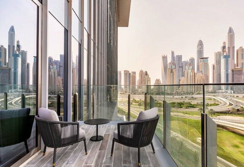 Номер Клуб Кровать Кинг, Taj Jumeirah Lakes Towers