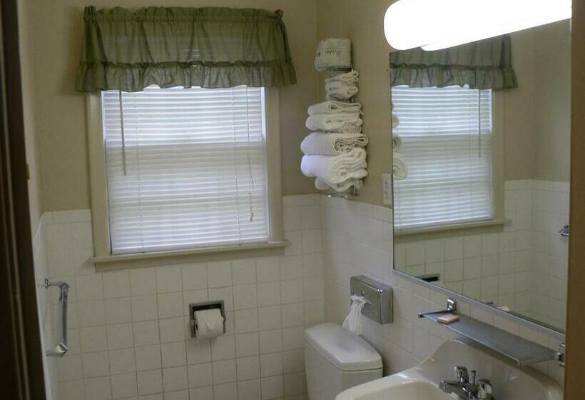 Люкс Кровать Кинг, Howards Motel