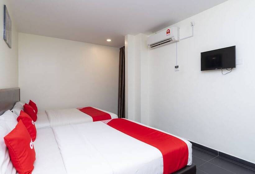 Family Suite, Bluewater Hotel 2 By Oyo Rooms