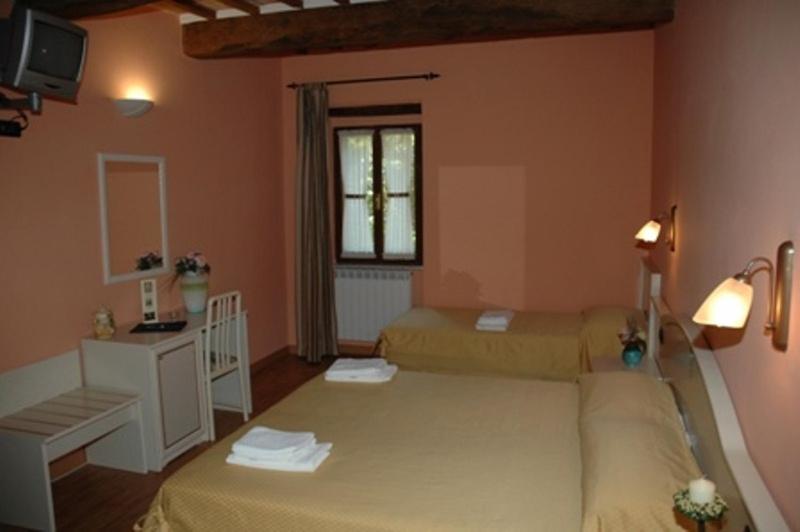 标准三人间, Albergo Montenerone