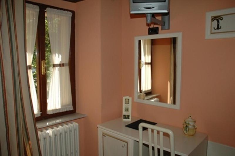 Четырехместный Номер Стандарт, Albergo Montenerone